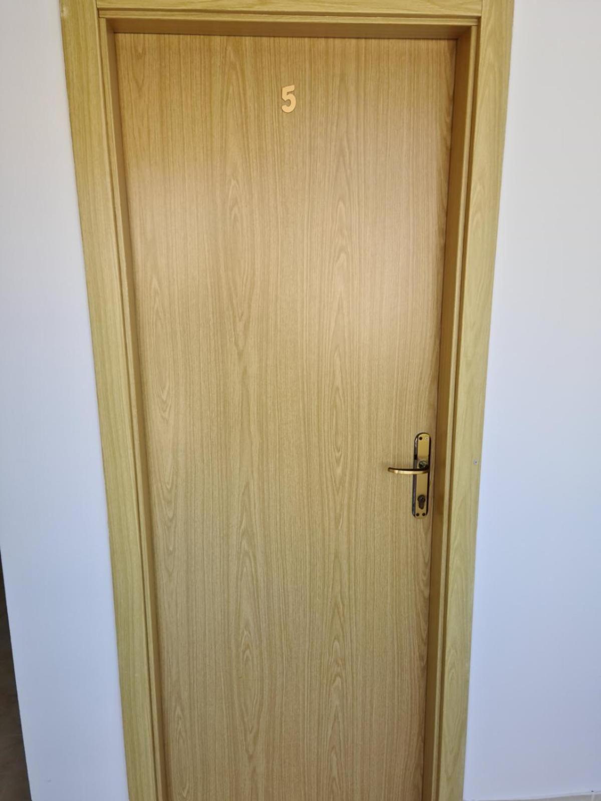 טרוגיר Kilic Apartments מראה חיצוני תמונה